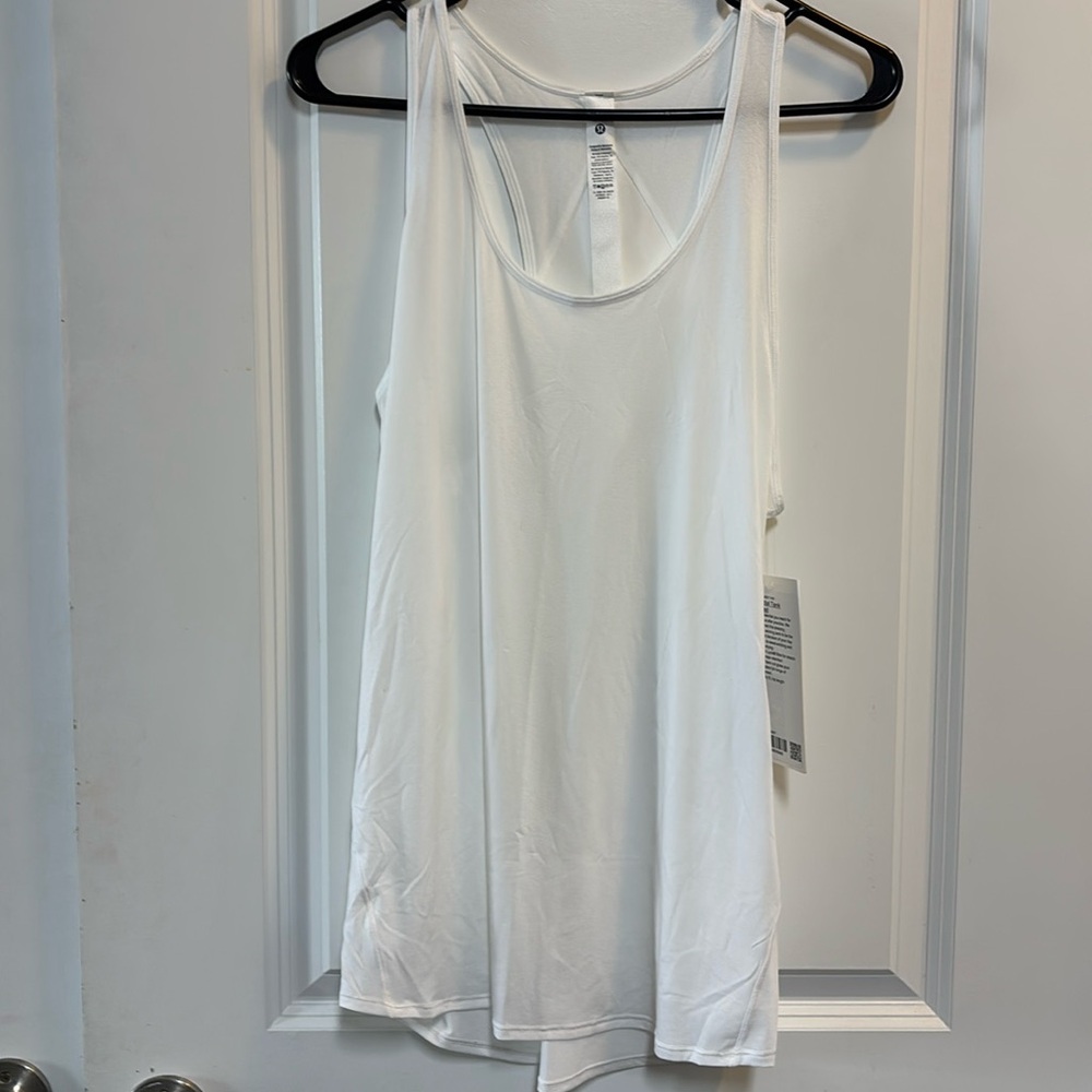NWT Lululemon Essential Pleated tank